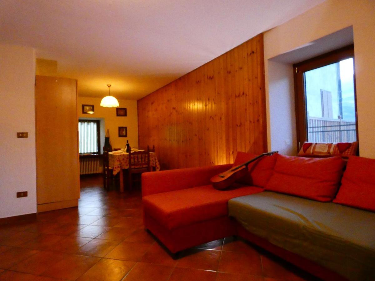 Ferienwohnung Balcone Sul Rutor Introd Exterior foto
